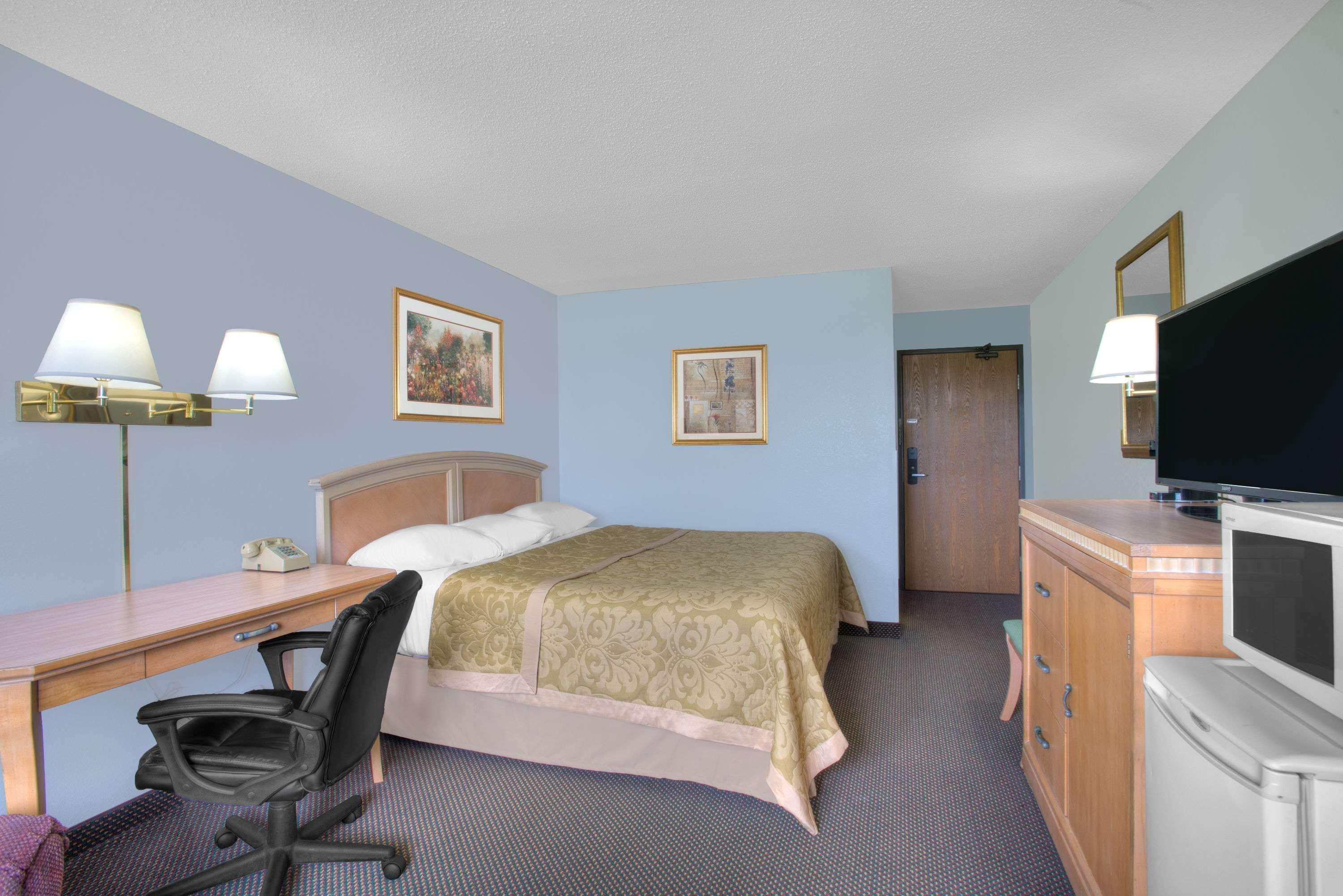 Hotel Super 8 By Wyndham Augusta Extérieur photo