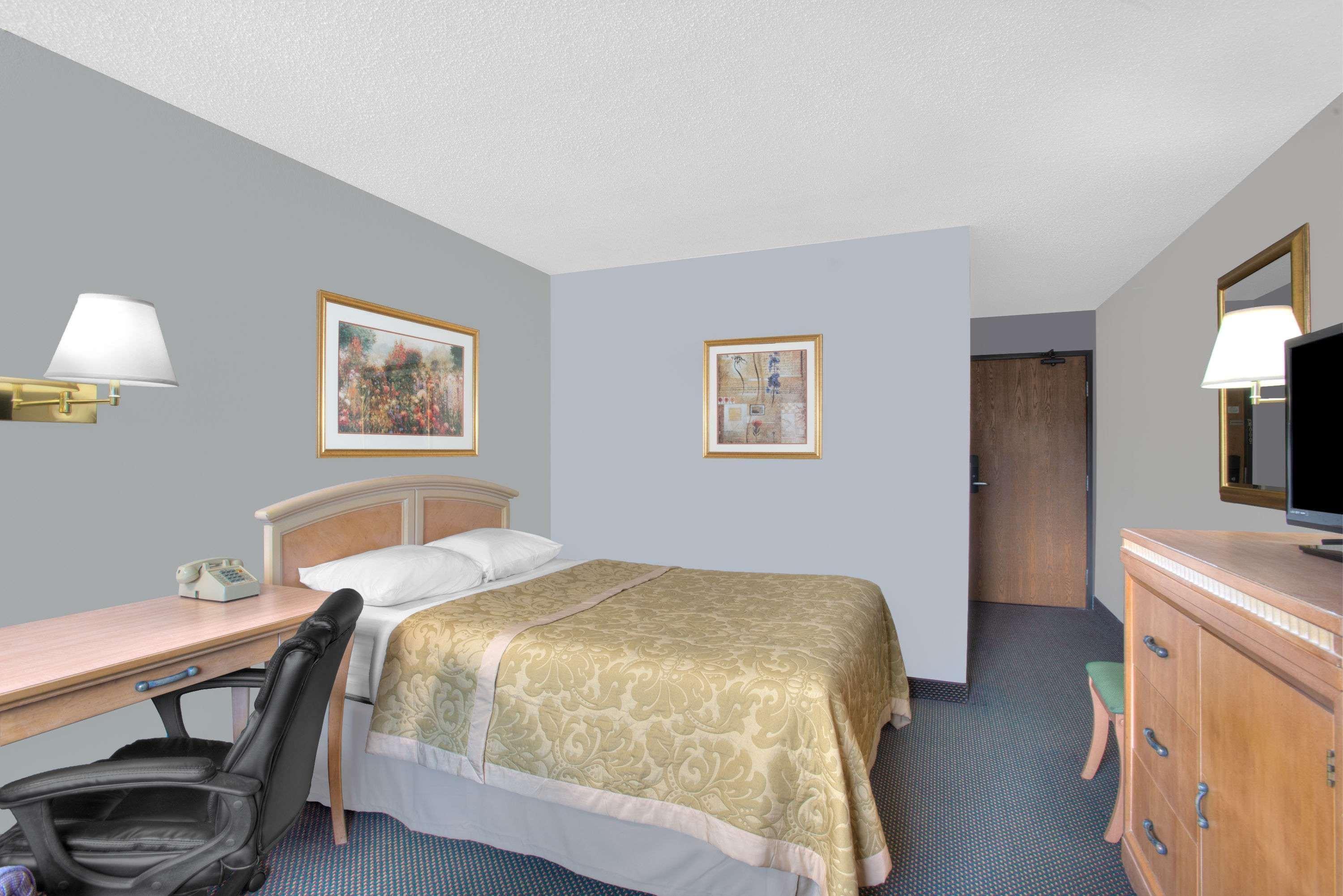 Hotel Super 8 By Wyndham Augusta Extérieur photo